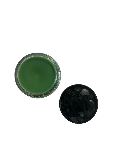 TMAVĚ ZELENÁ solventní barva Bekro - Balení: 50 g